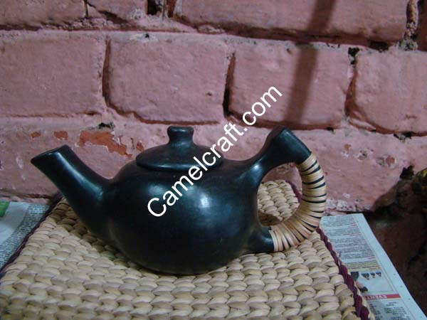 indian-kettle-black