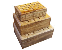 Wooden gift box set