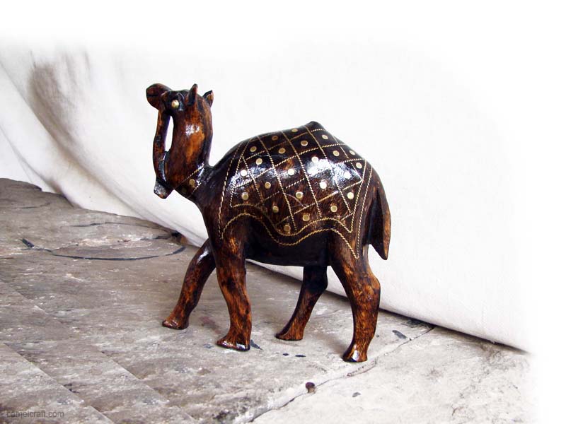 aac60-brass-work-on-wooden-camel