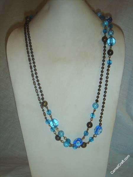 blue-glassbeads-neck