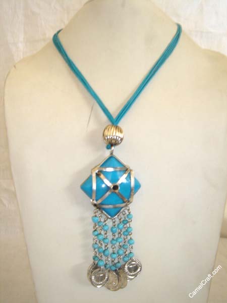 blue-squar-pendent