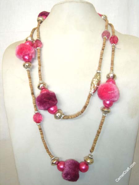 magenta-ball-necklace