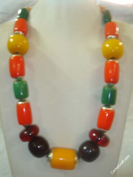 multicolours-stone-necklace
