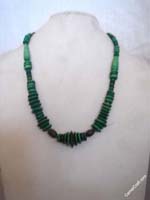 green-buttons-necklace