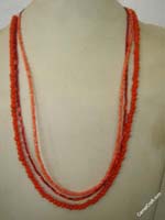 three-red-chain