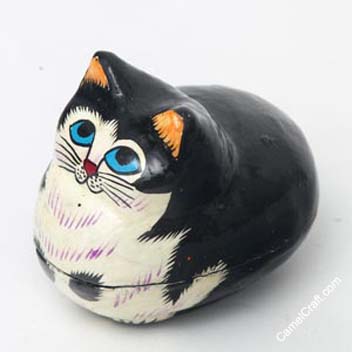 papier-mache-cat-box-1