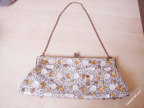 chain-handle-handbag3