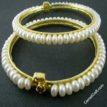 pearl-bangle-JPB015