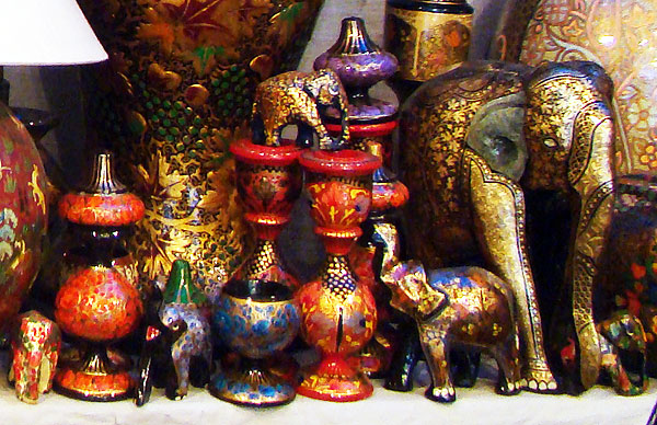 Kashmir art and handicrafts