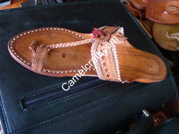 Kolhapuri chappal brown wheel-press-dokka-pan-pikki-brwn